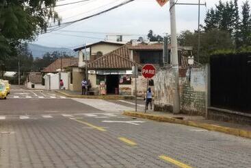 פנסיון Chesters B&b