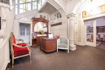 ペンション Pałacyk Deja Vu Residence