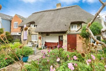 Ye Olde Cottage