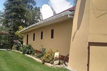 فندق صغير Subachoque Hostal