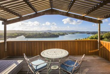 צימר Sandspit Lodge