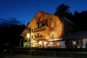 Отель Auberge De La Comballaz