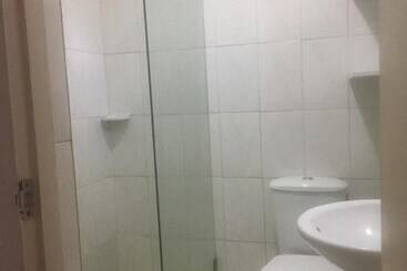 בית מלון כפרי House Marfito Airport