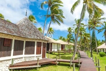 هتل Nengone Village