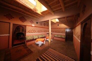 펜션 Dar Mezyana Dades