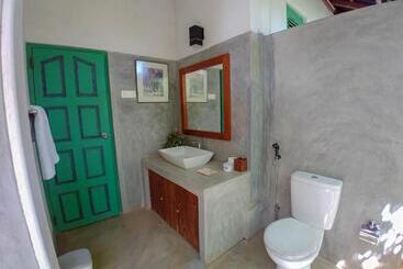 ビラホテル Back Of Beyond   Wellness Retreat