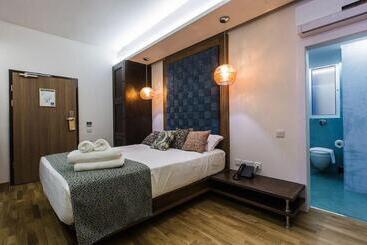 تختخواب و صبحانه Murella Living