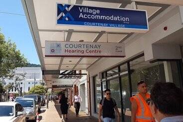 Апартаменты Courtenay Village