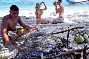هتل Coconut Garden Beach Resort