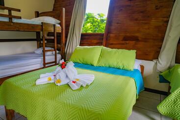 בית מלון כפרי Faro Arenal