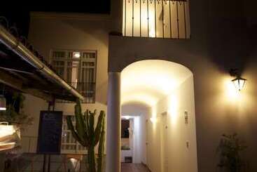 فندق Hostal Solar