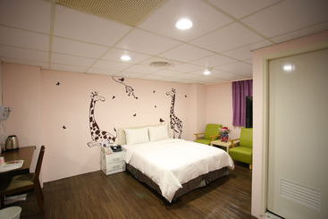 هتل Love House Inn