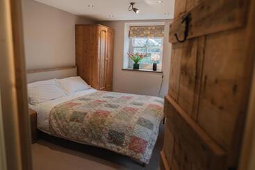 هتل The Old Hall Inn