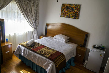 پانسیون Acn International Regency Lodge