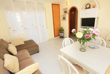 کلبه Casa Adosada Para 6 Personas En Cambrils