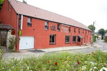 ホテル Auberge De L Hélix