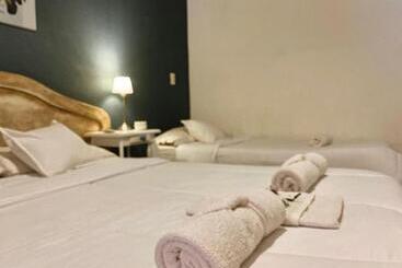 هتل Posada Novalis Vgb