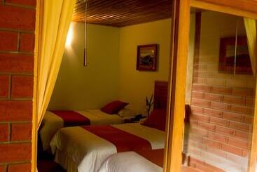 هتل Ulbilla Hostería