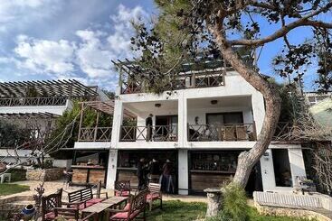 Villa Zeus Otel