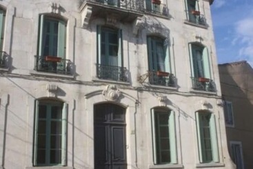 ベッドアンドブレックファースト La Montagute