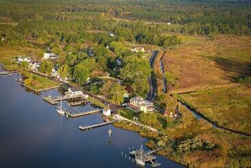 مبيت وإفطار The Whitehaven