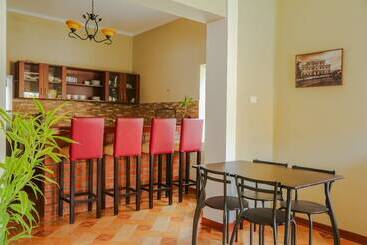 فندق فئة نجمة واحدة Real Marquez