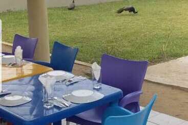 Отель Prestige Hôtel