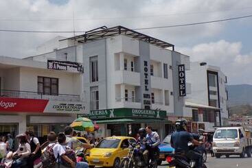 هتل Santa Clara Ocaña