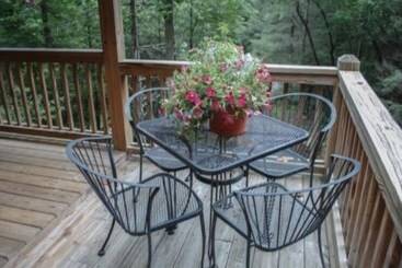 茅舍 Mi Casa Es Su Casa