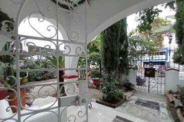 هتل آپارتمان Boutique Los Remansos