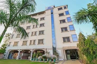 Отель Treebo Raj Garden, Near Pushkar Lake