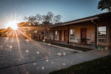 펜션 Lone Star Lodge And Marina