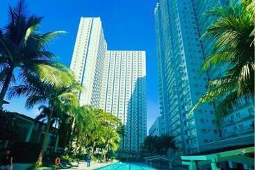 هتل آپارتمان Grass Residences Rendezvous Sm North