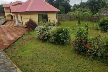 ホテル Rb Airport