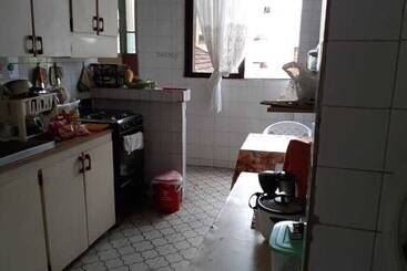 بنسيون Hospedaje Familiar El Prado