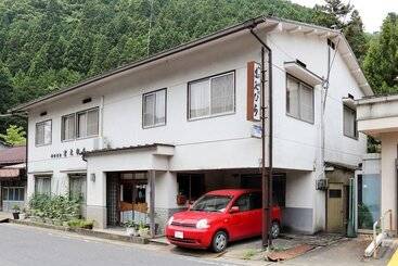 ペンション Maehira