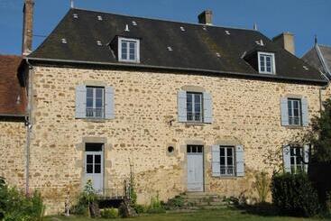 Chambres D Hôtes  B&b  La Bonneterie