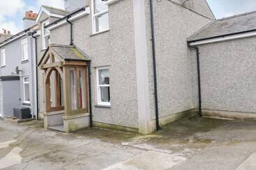 بيت ريفى Bodfan Peniel