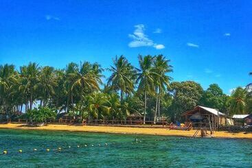 Отель Nichos Island Resort