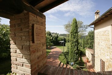 هتل آپارتمان Il Torrino Country Resort