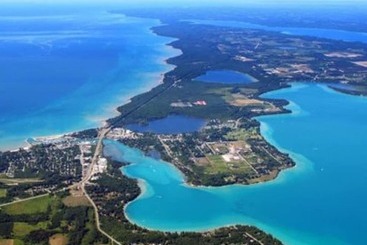 מוטל Elk Rapids Lakeshore Inn