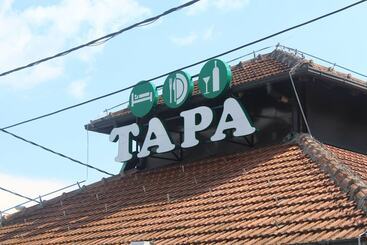 پانسیون Guesthouse Tara