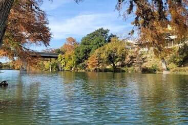 茅舍 Cowboys And Angels Retreat