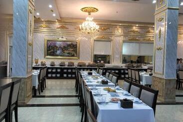 هتل Paracel Resort Hai Tien