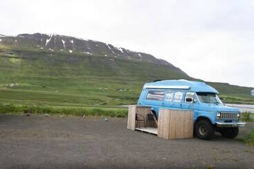 پانسیون Arnarnes Paradis