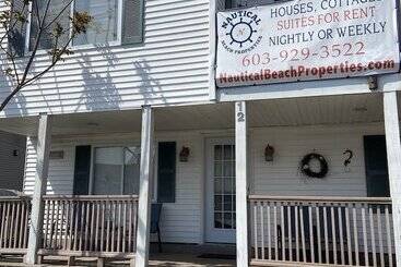 汽车旅馆  Nautical Beach Properties