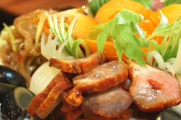 Queen Margarette Hotel   Downtown