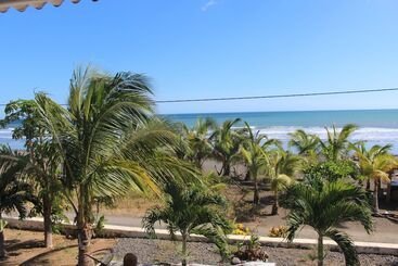 Surfcamp Guanico   Hostel
