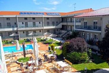 هتل آپارتمان Alexander Inn