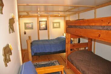 Сельский дом Hoovers River Resort